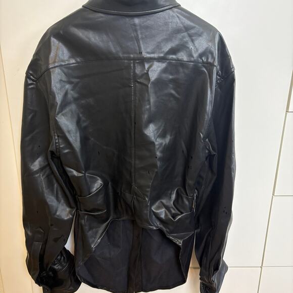 Vegan leather shirt - Picture 4 of 5